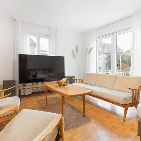 Bodensee-haus Istayunixi Seenaehe-terrasse-garten-netflix-parkplatz * Radolfzell am Bodensee